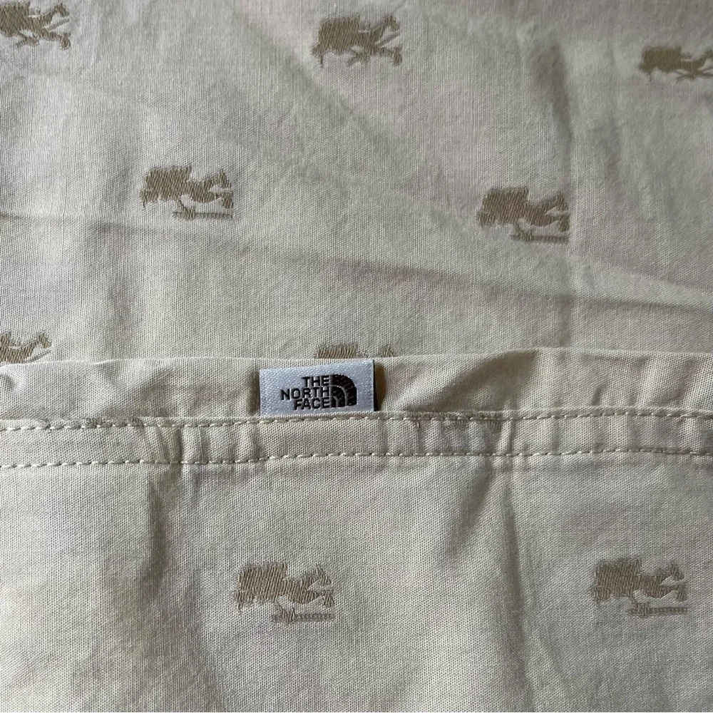The North Face Bay Trail Jacquard SS Hiker Button Down Shirt - Size XL - NWT